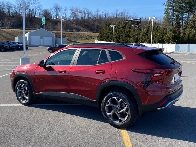 2025 Chevrolet Trax FWD LT