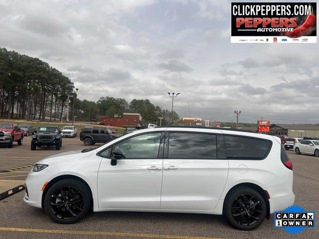 2024 Chrysler Pacifica Touring L AWD