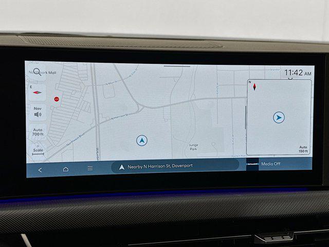 2025 Hyundai Sonata Hybrid Limited - Photo 13