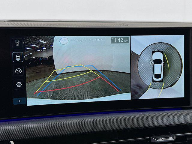 2025 Hyundai Sonata Hybrid Limited - Photo 14