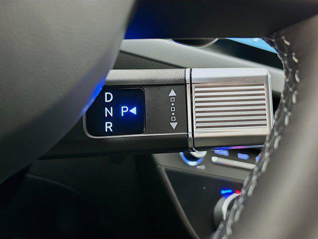 2025 Hyundai Sonata Hybrid Limited - Photo 17