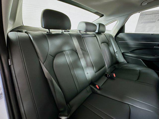 2025 Hyundai Sonata Hybrid Limited - Photo 28