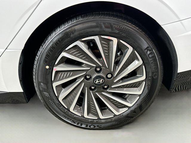 2025 Hyundai Sonata Hybrid Limited - Photo 32