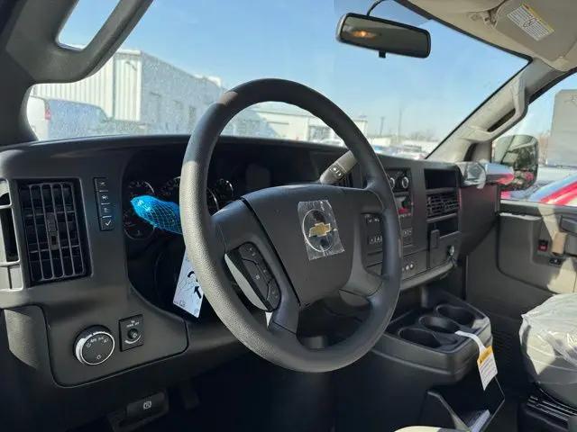 2025 Chevrolet Express Cargo Van RWD 2500 Regular Wheelbase WT