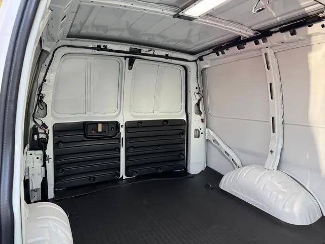 2025 Chevrolet Express Cargo Van RWD 2500 Regular Wheelbase WT