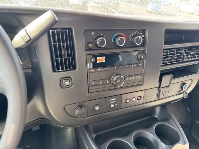 2025 Chevrolet Express Cargo Van RWD 2500 Regular Wheelbase WT