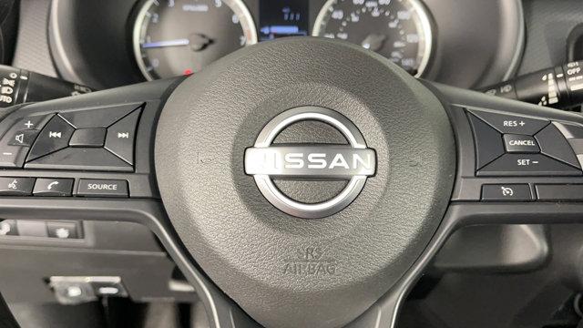 2025 Nissan Kicks S