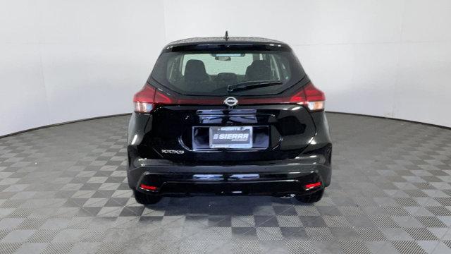 2025 Nissan Kicks S