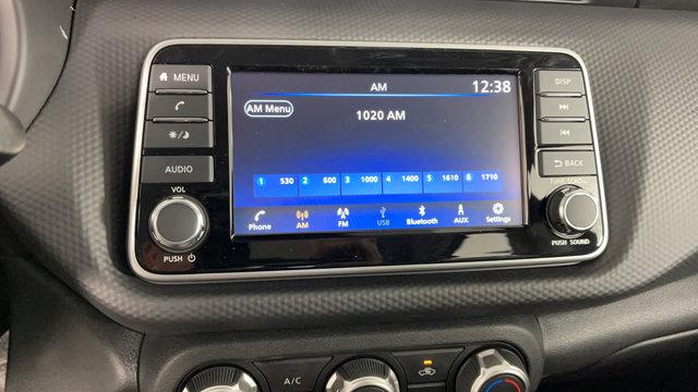 2025 Nissan Kicks S