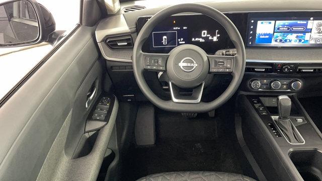2025 Nissan Kicks SV FWD