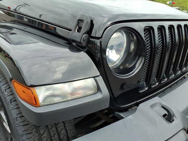 2020 Jeep Wrangler Unlimited Sahara Altitude 4x4 2020 Jeep Wrangler Unlimited Sahara Altitude 4x4