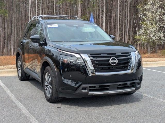 2024 Nissan Pathfinder SL 4WD