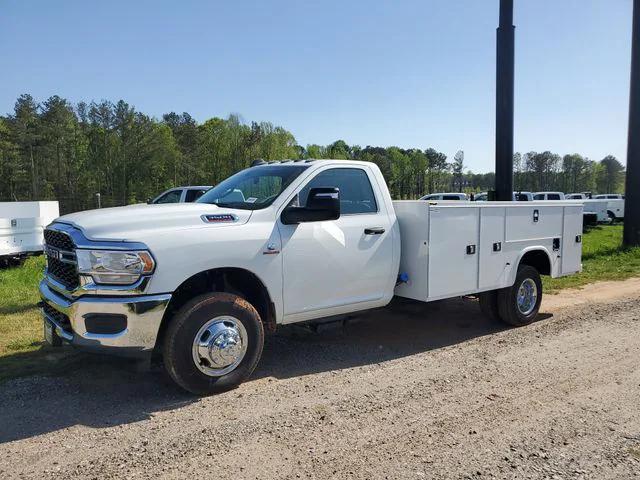 2024 RAM Ram 3500 Chassis Cab RAM 3500 TRADESMAN CHASSIS REGULAR CAB 4X4 84 CA