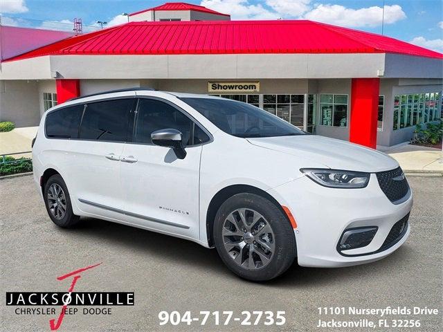 2025 Chrysler Pacifica Hybrid PACIFICA PLUG-IN HYBRID PINNACLE
