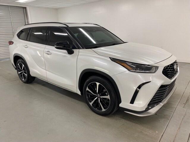 2022 Toyota Highlander XSE