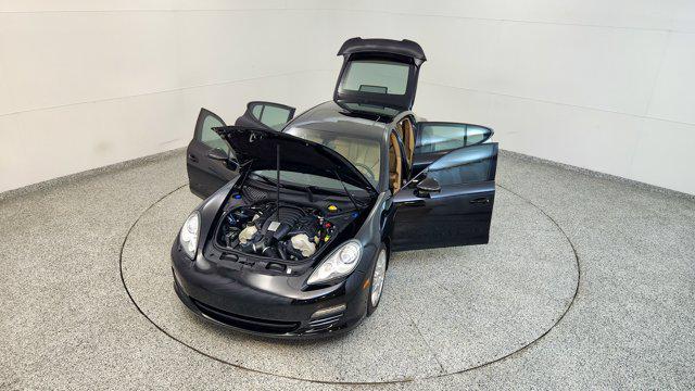 2013 Porsche Panamera Platinum Edition