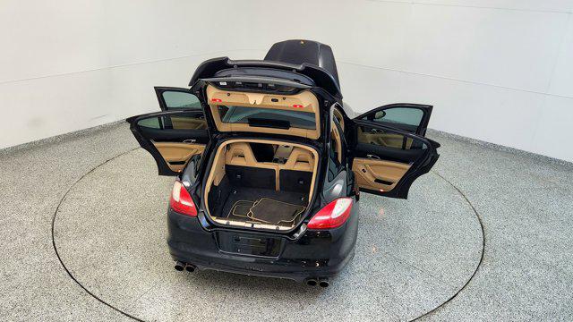 2013 Porsche Panamera Platinum Edition