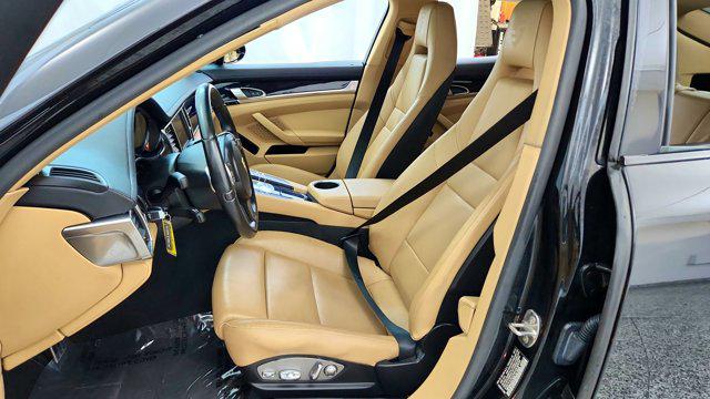 2013 Porsche Panamera Platinum Edition