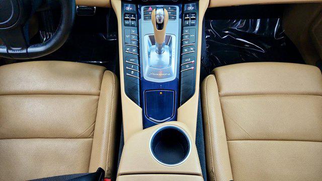 2013 Porsche Panamera Platinum Edition