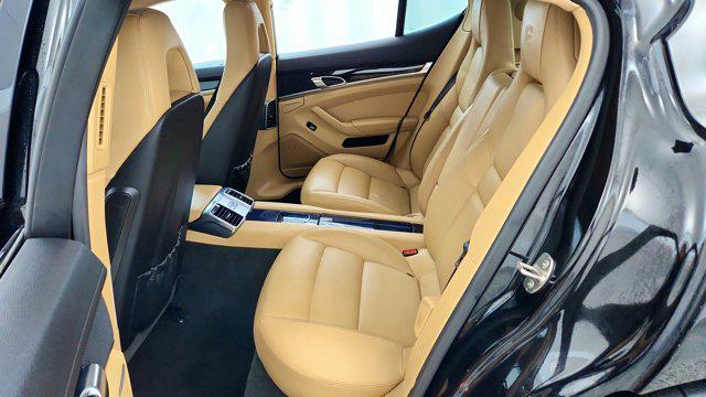2013 Porsche Panamera Platinum Edition