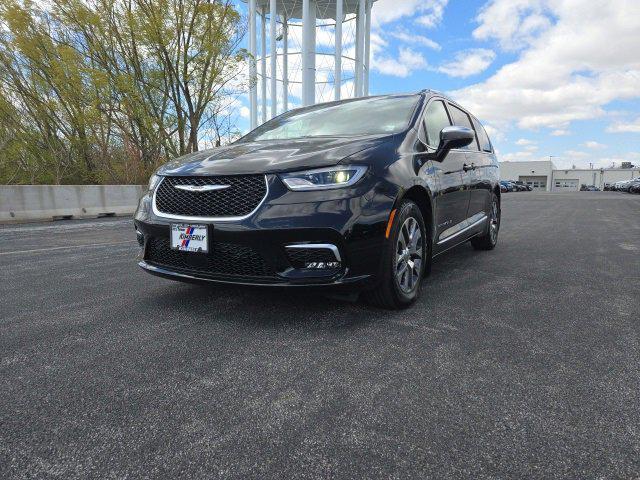 2025 Chrysler Pacifica Hybrid PACIFICA PLUG-IN HYBRID PINNACLE