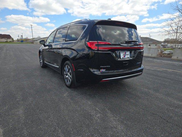 2025 Chrysler Pacifica Hybrid PACIFICA PLUG-IN HYBRID PINNACLE