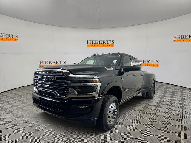 2025 RAM Ram 3500 RAM 3500 LIMITED LONGHORN CREW CAB 4X4 8 BOX