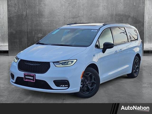 2025 Chrysler Pacifica Hybrid PACIFICA PLUG-IN HYBRID S APPEARANCE