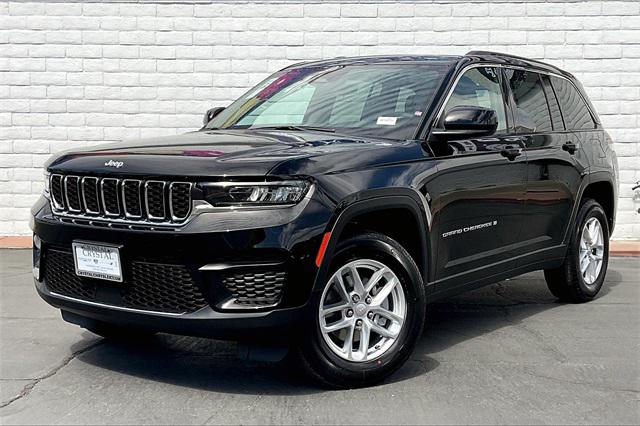 2025 Jeep Grand Cherokee GRAND CHEROKEE LAREDO X 4X2