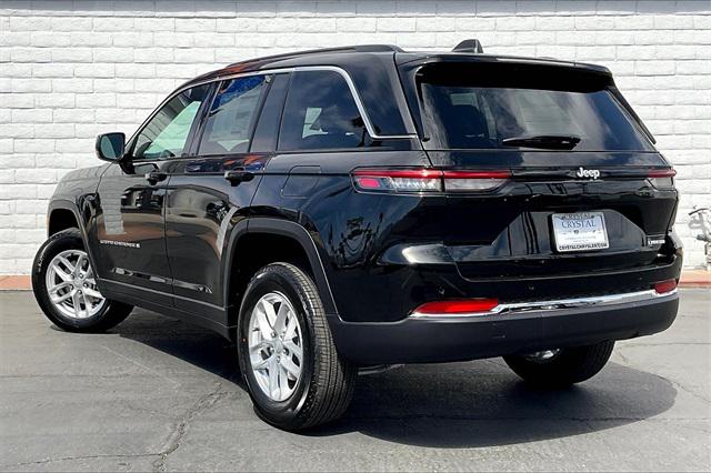 2025 Jeep Grand Cherokee GRAND CHEROKEE LAREDO X 4X2