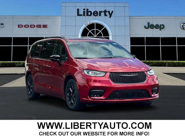 2025 Chrysler Pacifica Hybrid PACIFICA PLUG-IN HYBRID S APPEARANCE