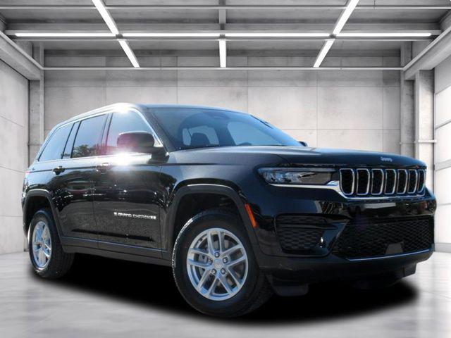 2025 Jeep Grand Cherokee GRAND CHEROKEE LAREDO X 4X2