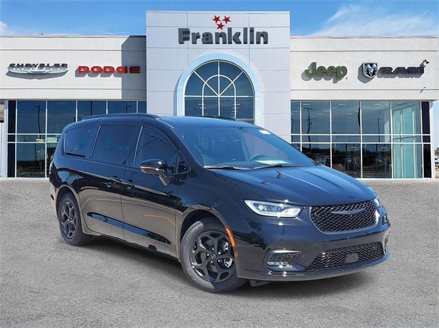 2025 Chrysler Pacifica Hybrid PACIFICA PLUG-IN HYBRID S APPEARANCE