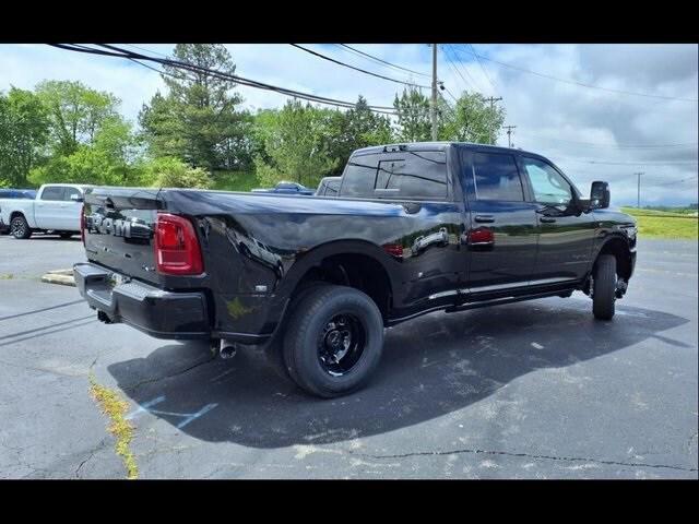 2025 RAM Ram 3500 RAM 3500 LARAMIE CREW CAB 4X4 8 BOX