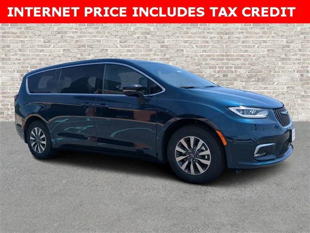 2025 Chrysler Pacifica Hybrid PACIFICA PLUG-IN HYBRID SELECT