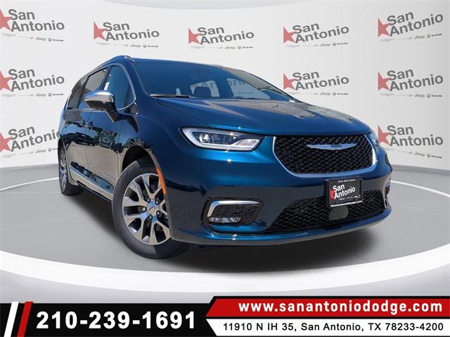 2025 Chrysler Pacifica Hybrid PACIFICA PLUG-IN HYBRID PINNACLE