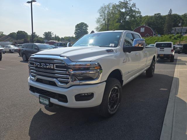 2025 RAM Ram 2500 RAM 2500 LARAMIE CREW CAB 4X4 8 BOX