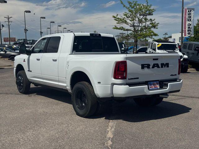 2025 RAM Ram 3500 RAM 3500 LARAMIE MEGA CAB 4X4 64 BOX