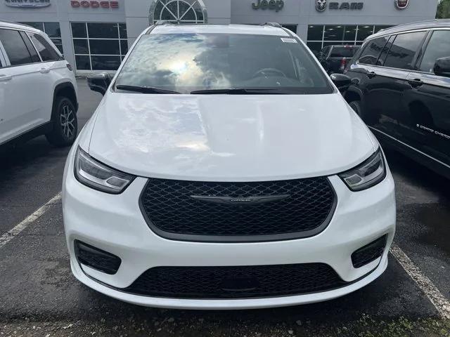 2025 Chrysler Pacifica Hybrid PACIFICA PLUG-IN HYBRID S APPEARANCE