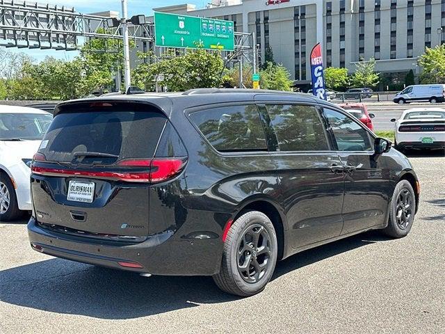 2025 Chrysler Pacifica Hybrid PACIFICA PLUG-IN HYBRID S APPEARANCE