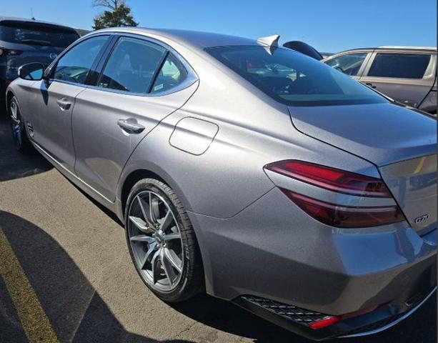2023 Genesis G70 2.0T AWD