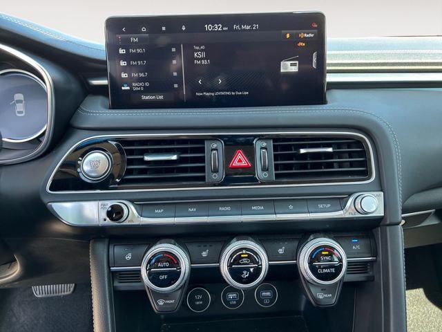 2023 Genesis G70 2.0T AWD