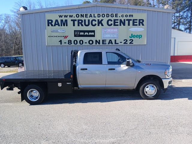 2024 RAM Ram 3500 Chassis Cab RAM 3500 TRADESMAN CREW CAB CHASSIS 4X4 60 CA