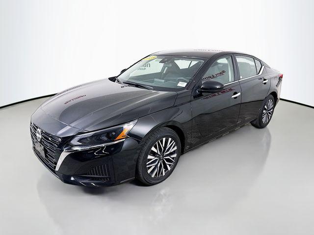 2023 Nissan Altima SV FWD