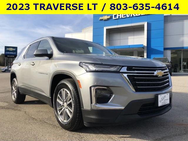 2023 Chevrolet Traverse AWD LT Leather