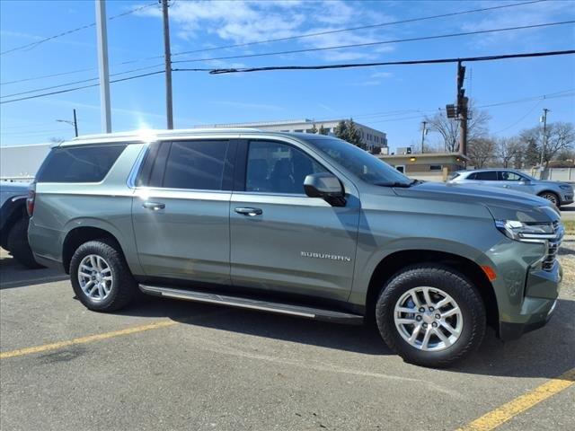 2023 Chevrolet Suburban 4WD LT
