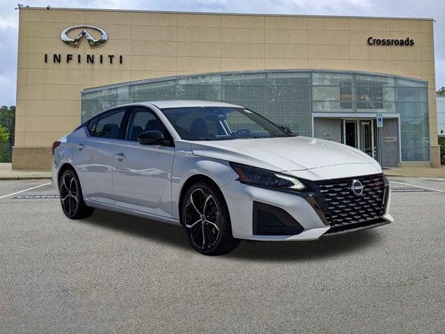 2023 Nissan Altima SR FWD