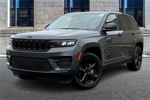 2023 Jeep Grand Cherokee Altitude X 4x4