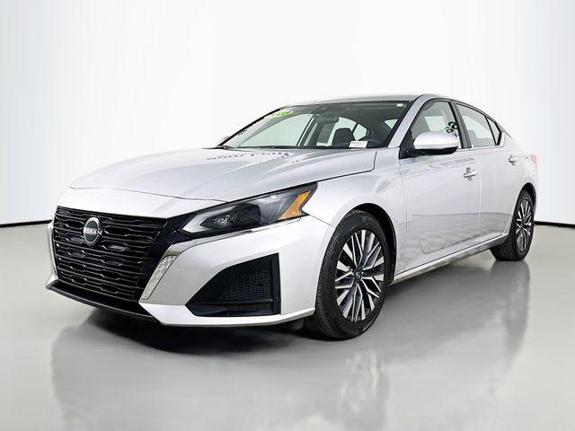 2023 Nissan Altima SV FWD