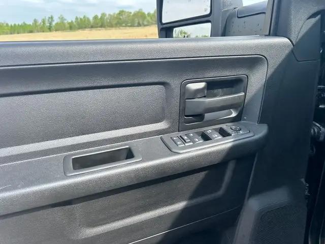 2025 Ram 2500 Tradesman Crew Cab 4x4 6'4" Box